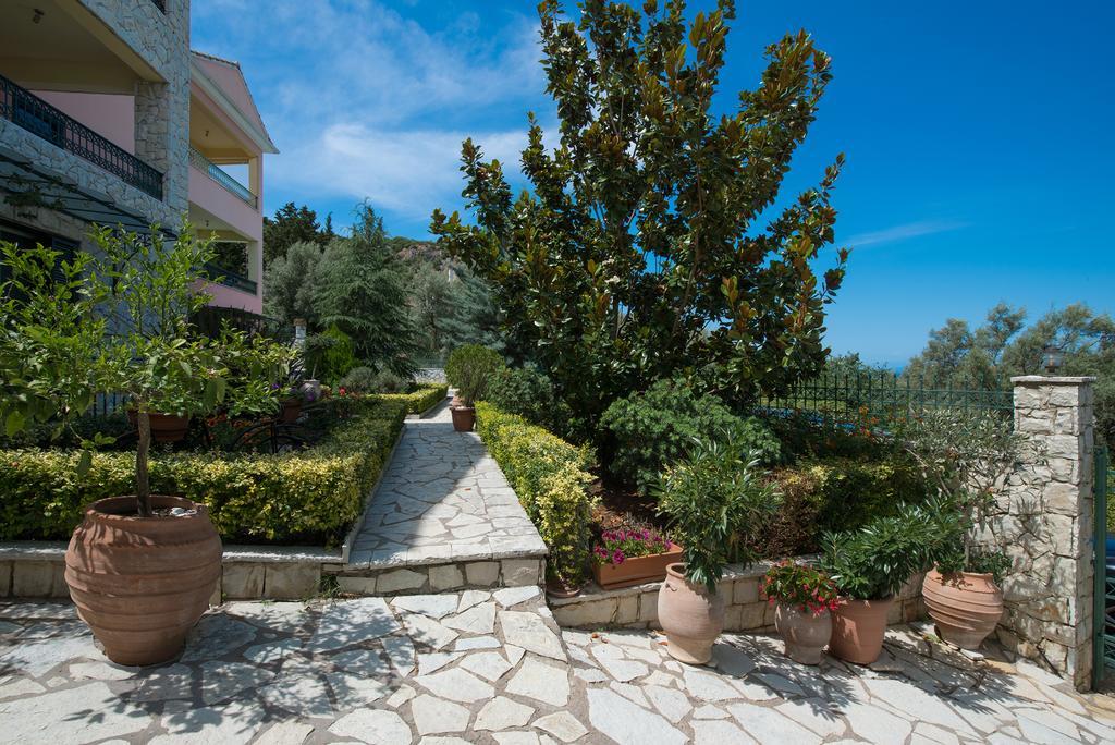 Pirofani Villa Apartments Apolpaina Exterior foto
