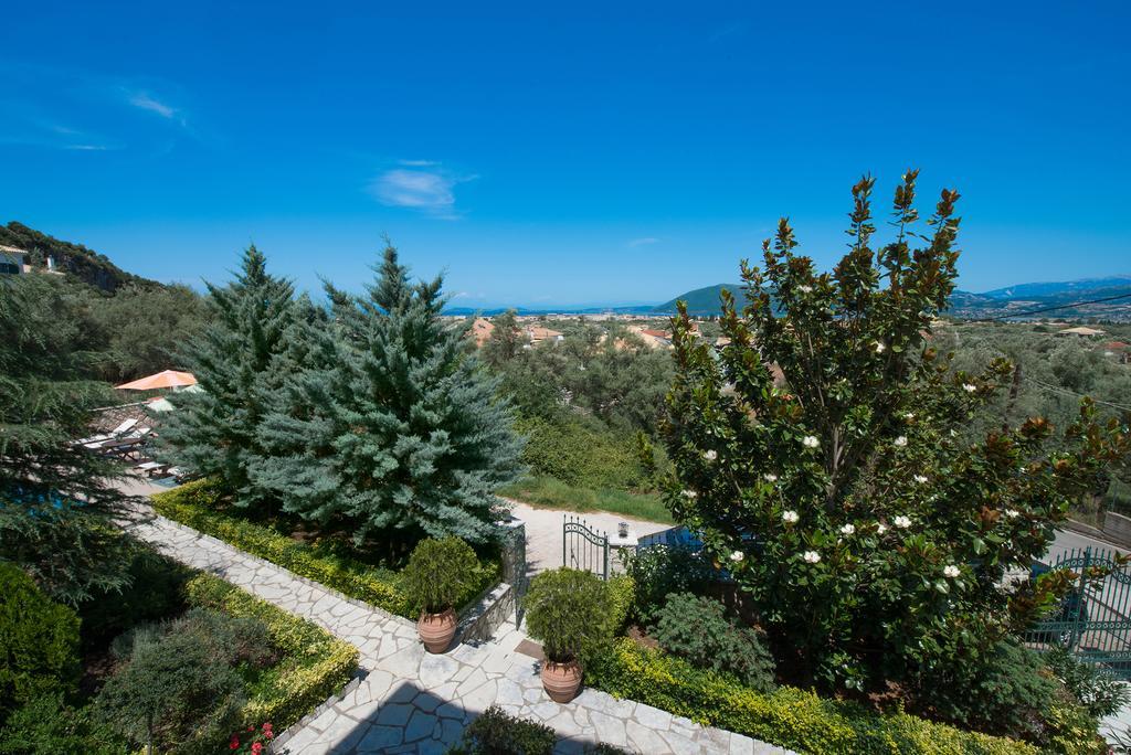Pirofani Villa Apartments Apolpaina Exterior foto