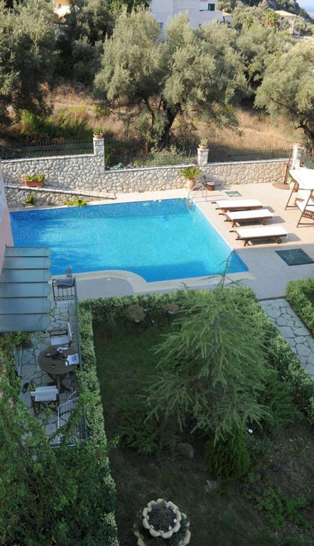 Pirofani Villa Apartments Apolpaina Exterior foto